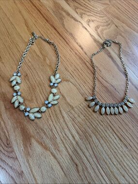 Gold-Tone Cream Statement Necklace - Elegant Floral Design